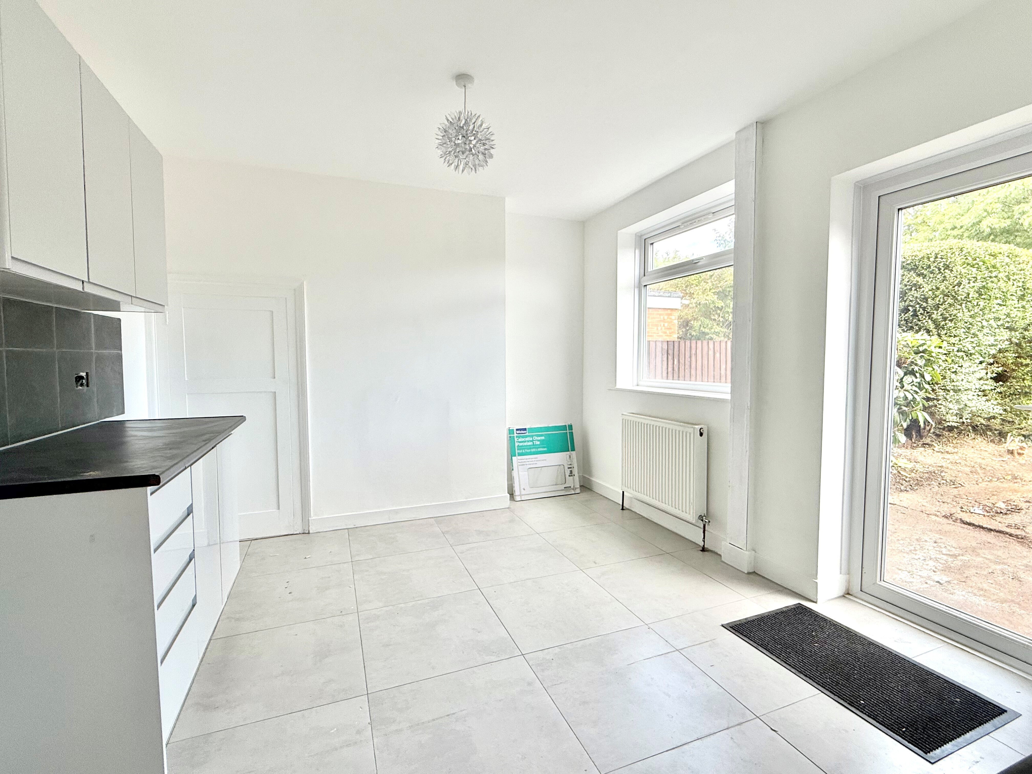 House Hazelwood Close in Luton