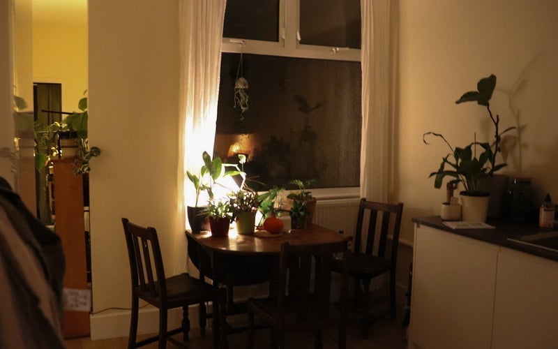 Room Churchill Road in Bristol