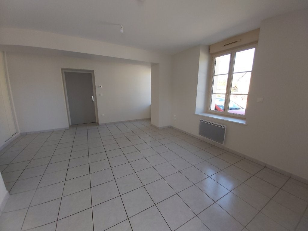 Appartement D 1 à Bussy-la-Côte