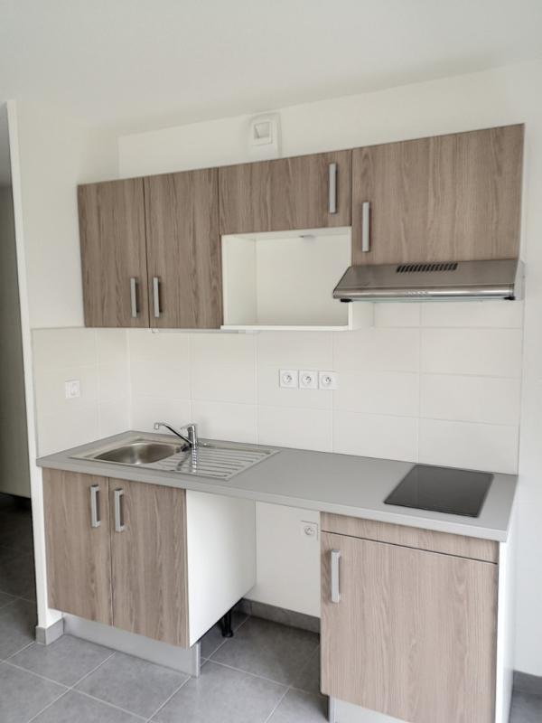 Flat Rue Charlotte Delbo in Toulouse