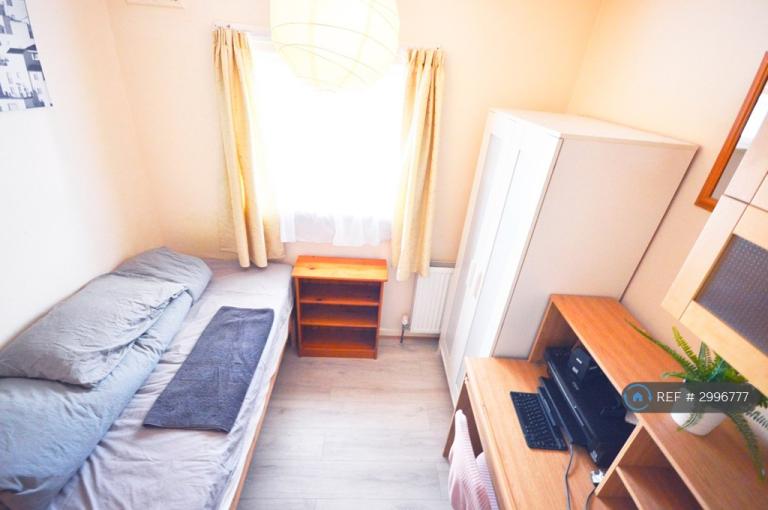 Room Fletchamstead Highway in Coventry