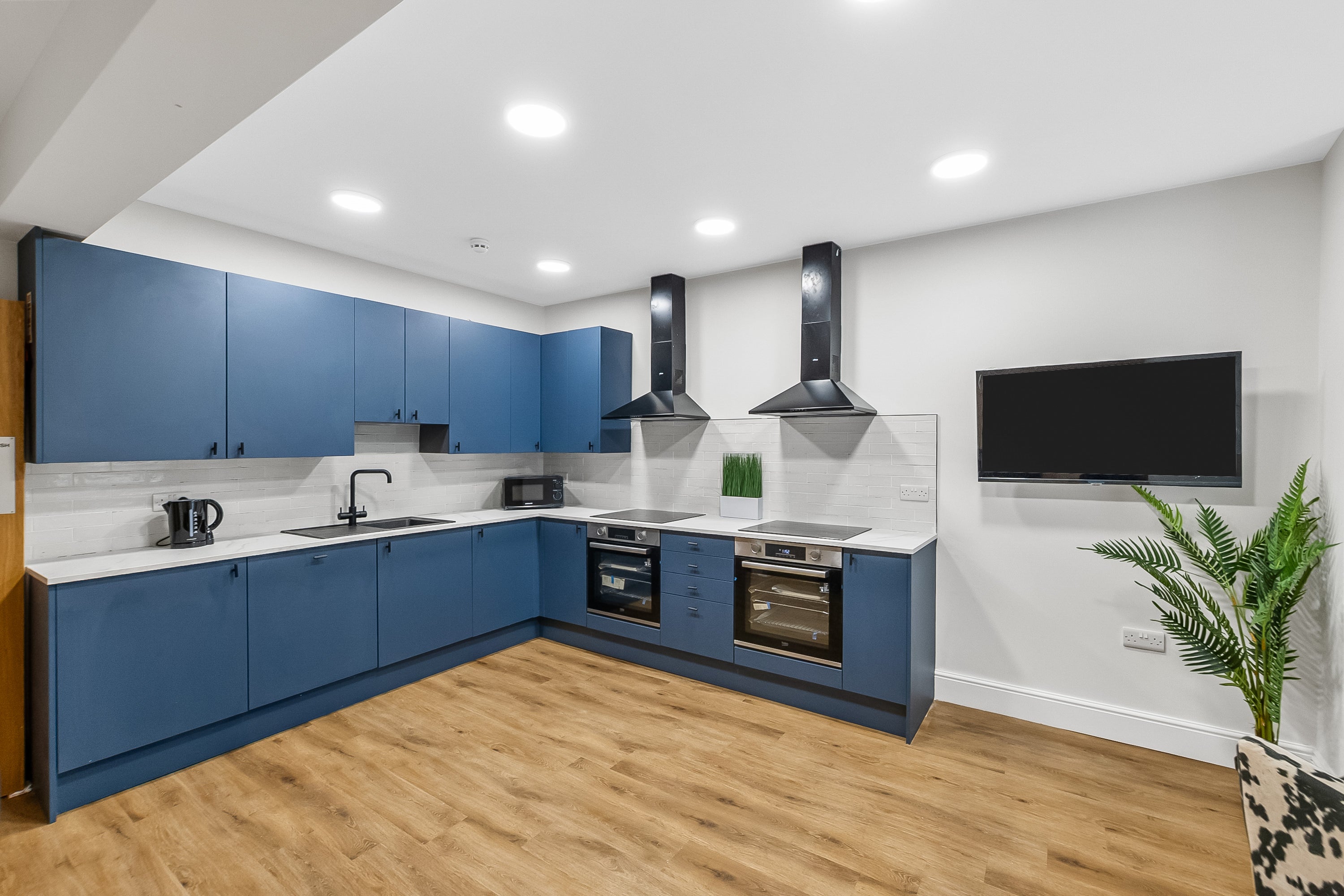 Flat Lisson Grove in Plymouth