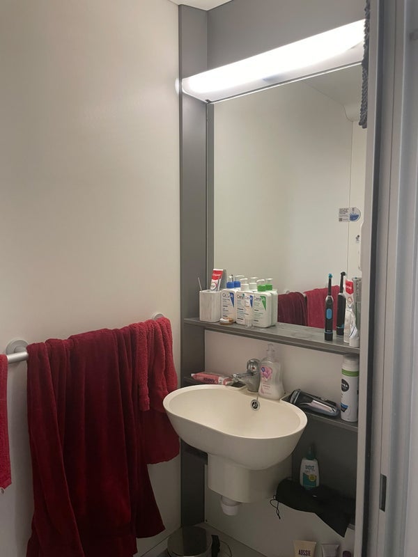 Room Market Road in Greater London