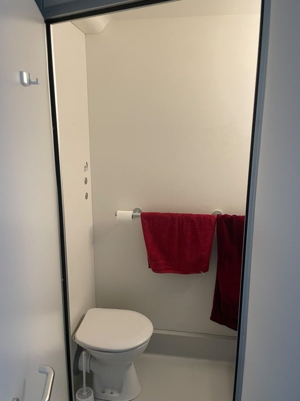 Room Market Road in Greater London