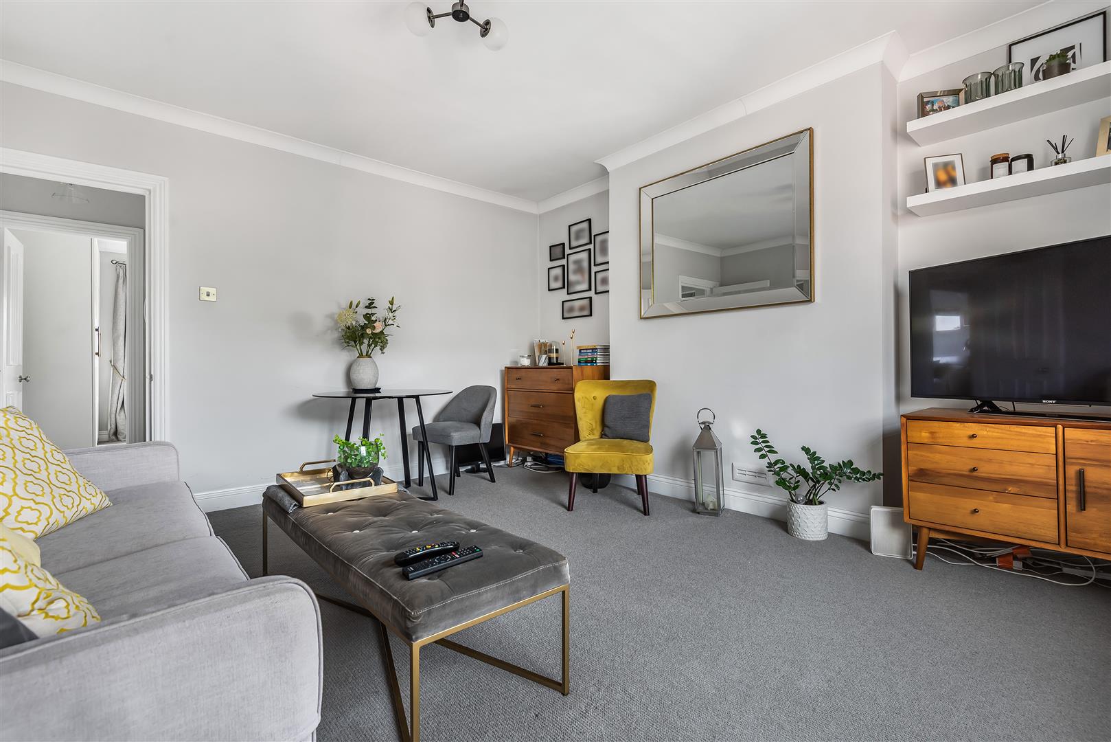 Flat Surbiton Road in Greater London