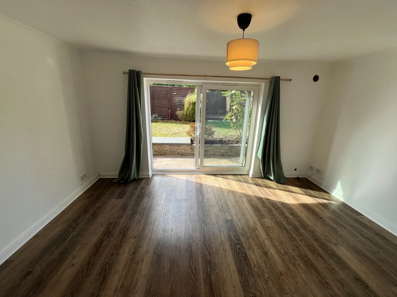 Flat Willis Close in Epsom and Ewell