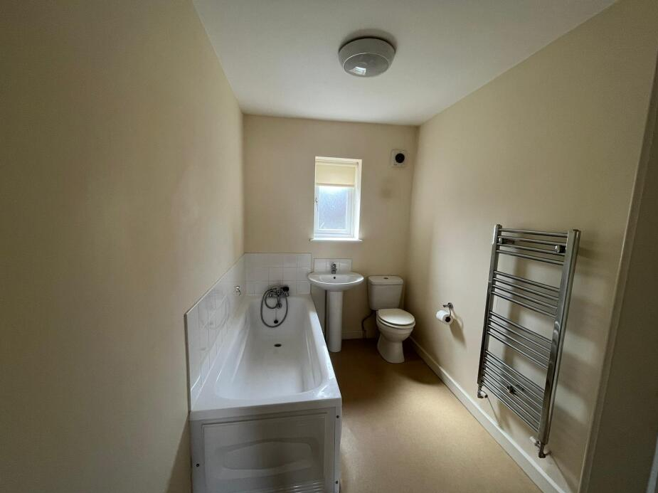 Flat Wellington Court in Bradford