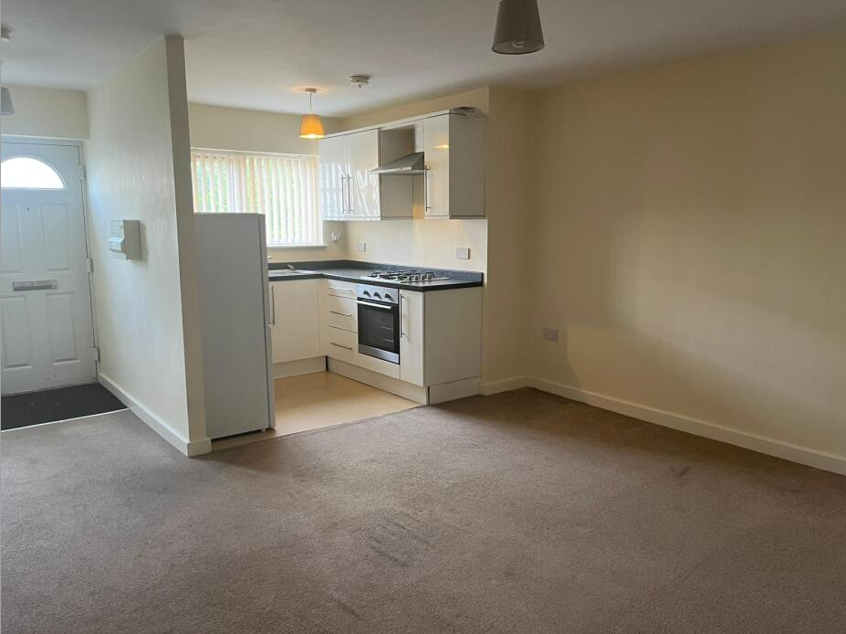 Flat Wellington Court in Bradford