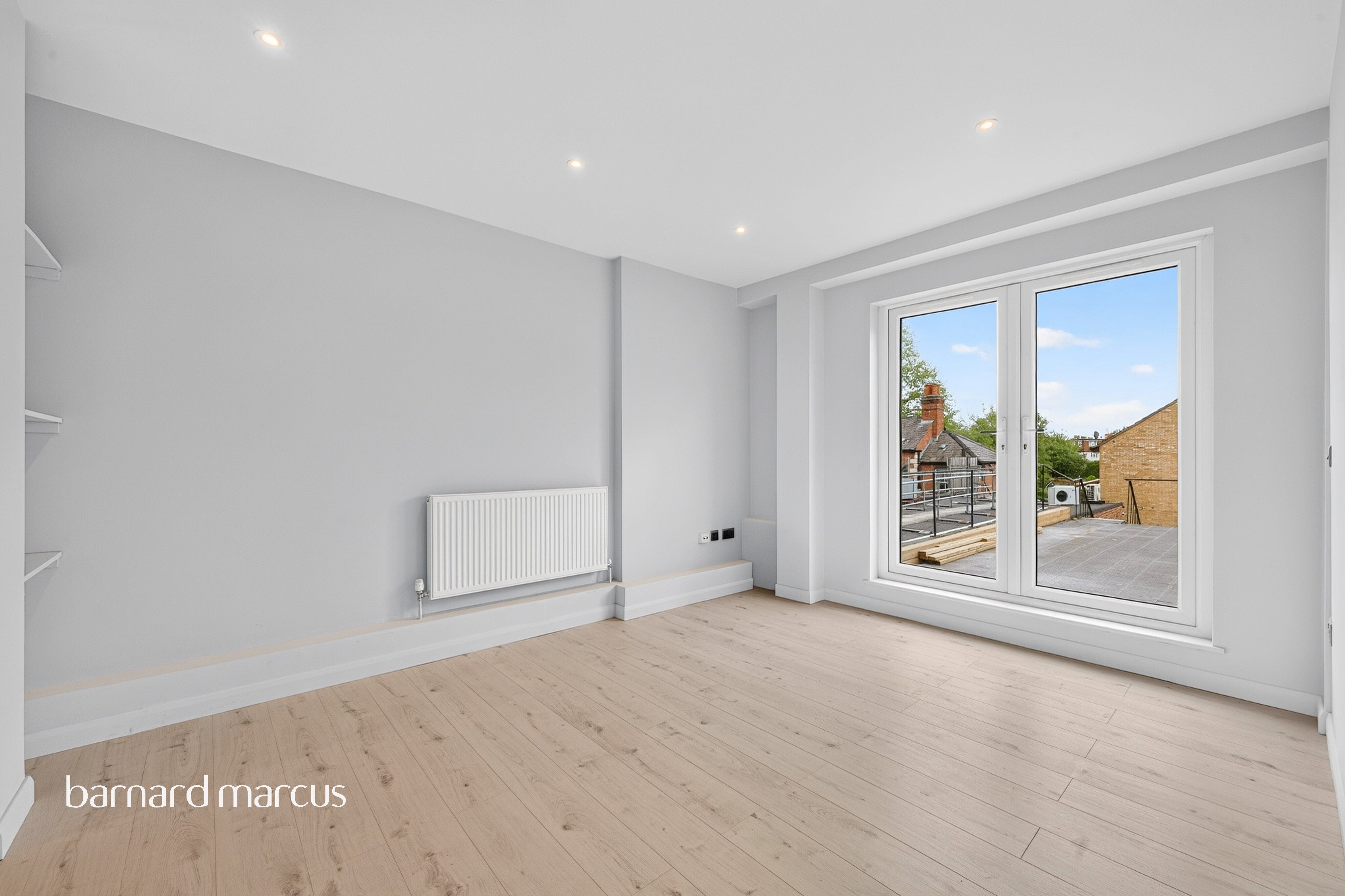 Flat Malden Road in Greater London