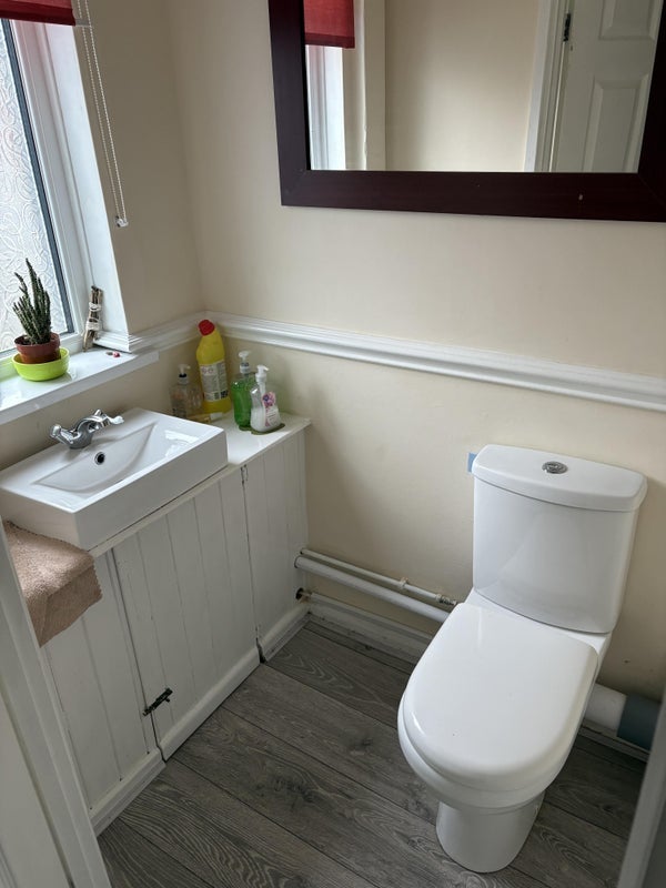 Room Archer Road in Cardiff
