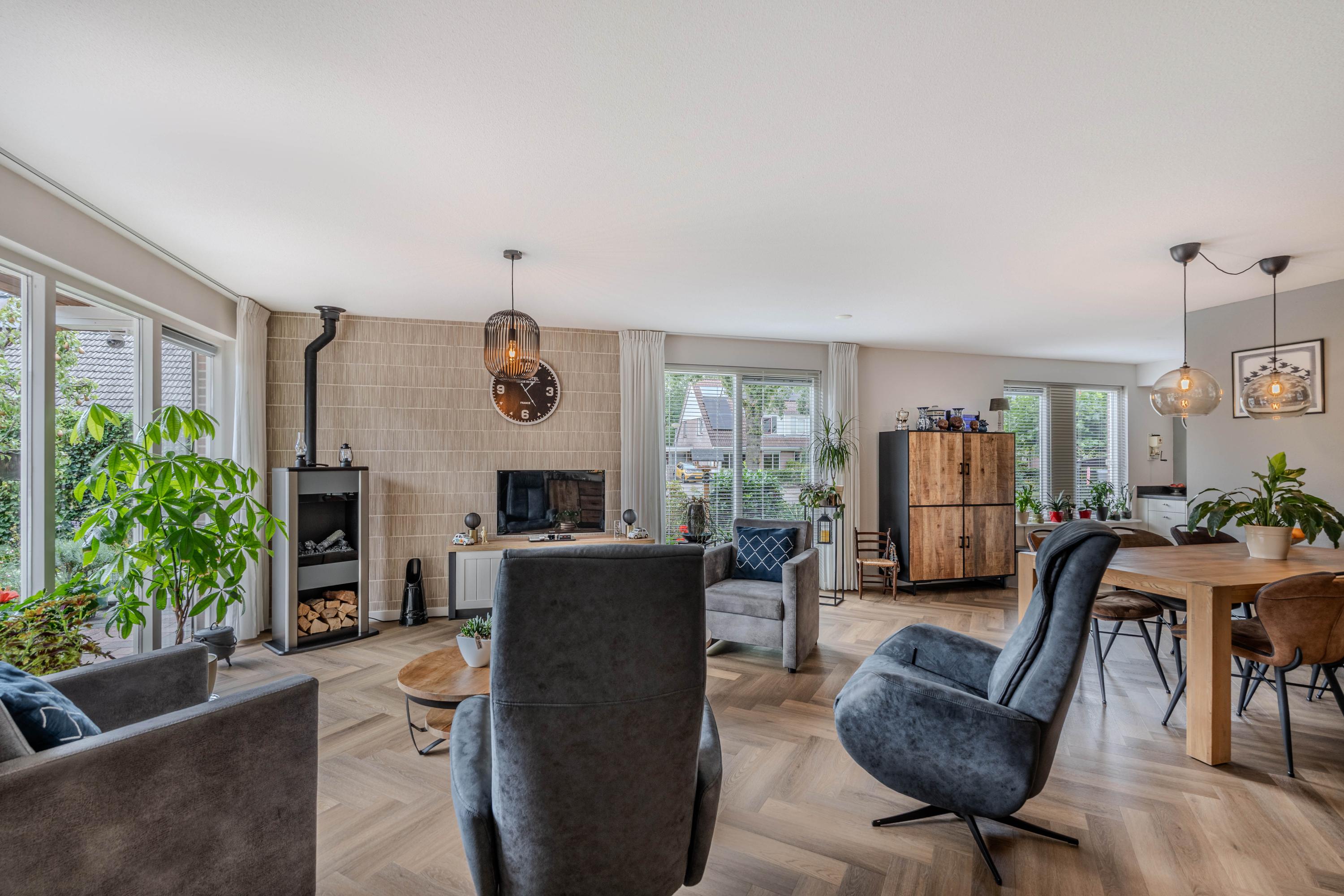 Vrijstaande woning te koop: Kreuzeveen 25, Vledder