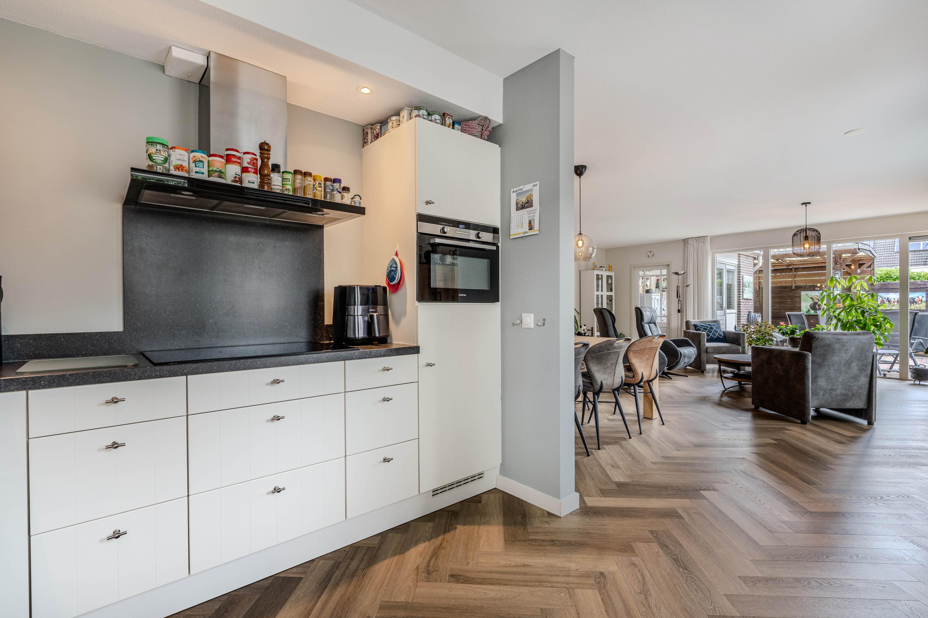 Vrijstaande woning te koop: Kreuzeveen 25, Vledder