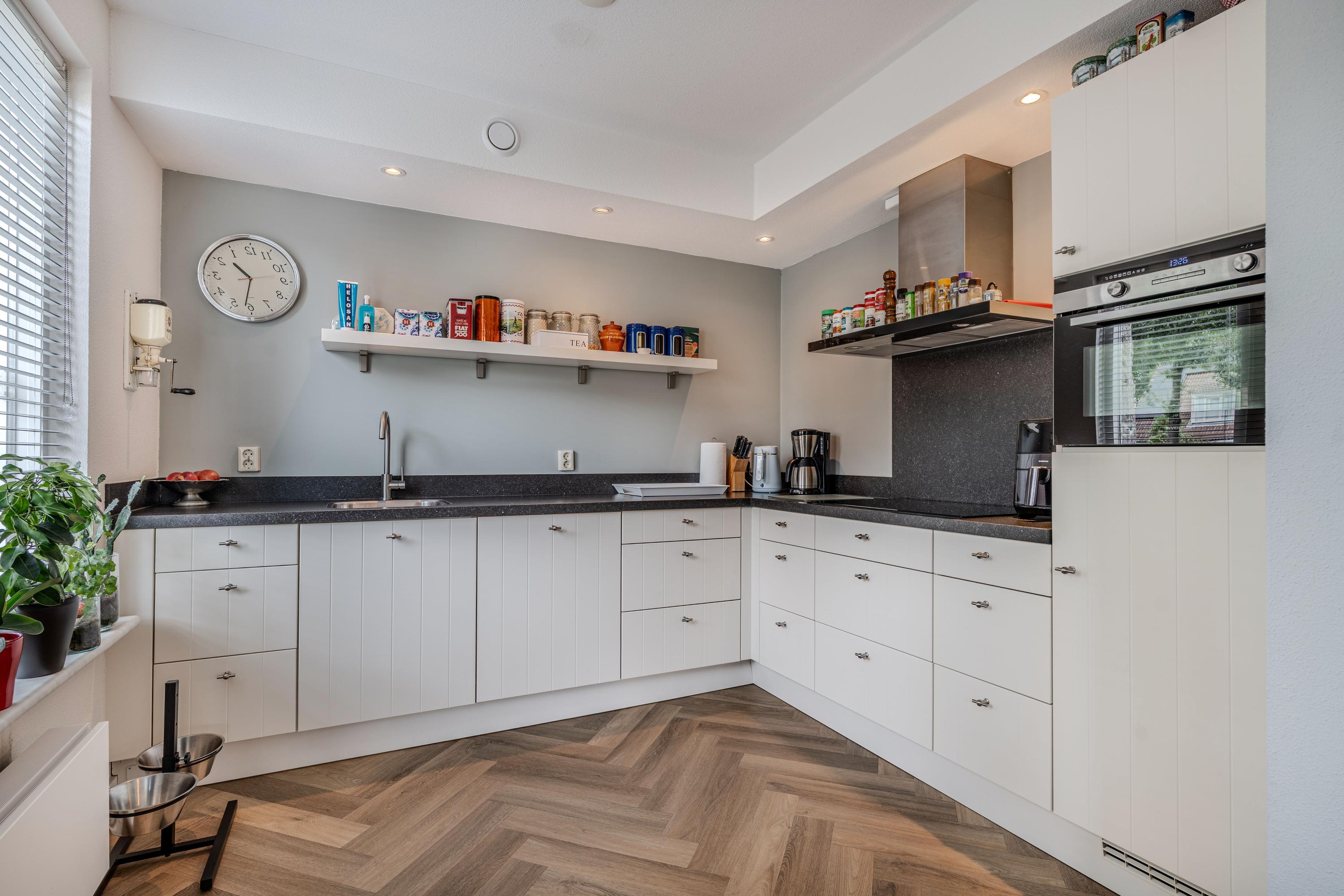 Vrijstaande woning te koop: Kreuzeveen 25, Vledder