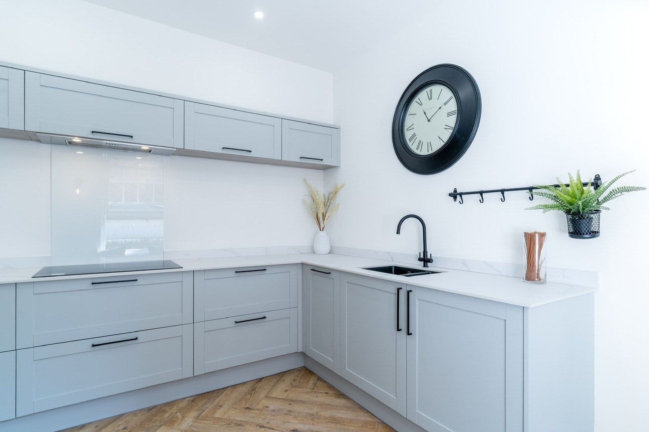 Flat Mapperley Park Drive in Nottingham