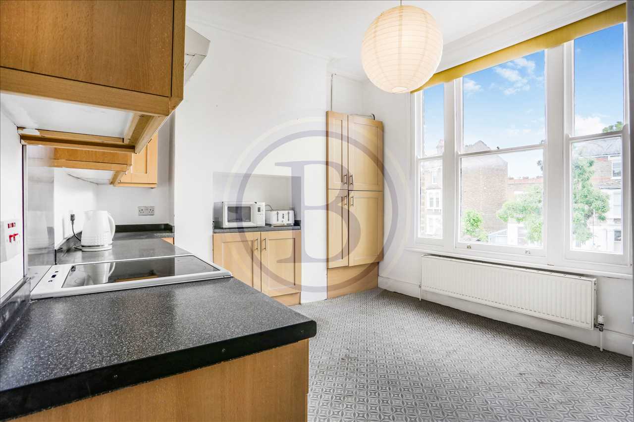 Flat Tufnell Park Road in Greater London