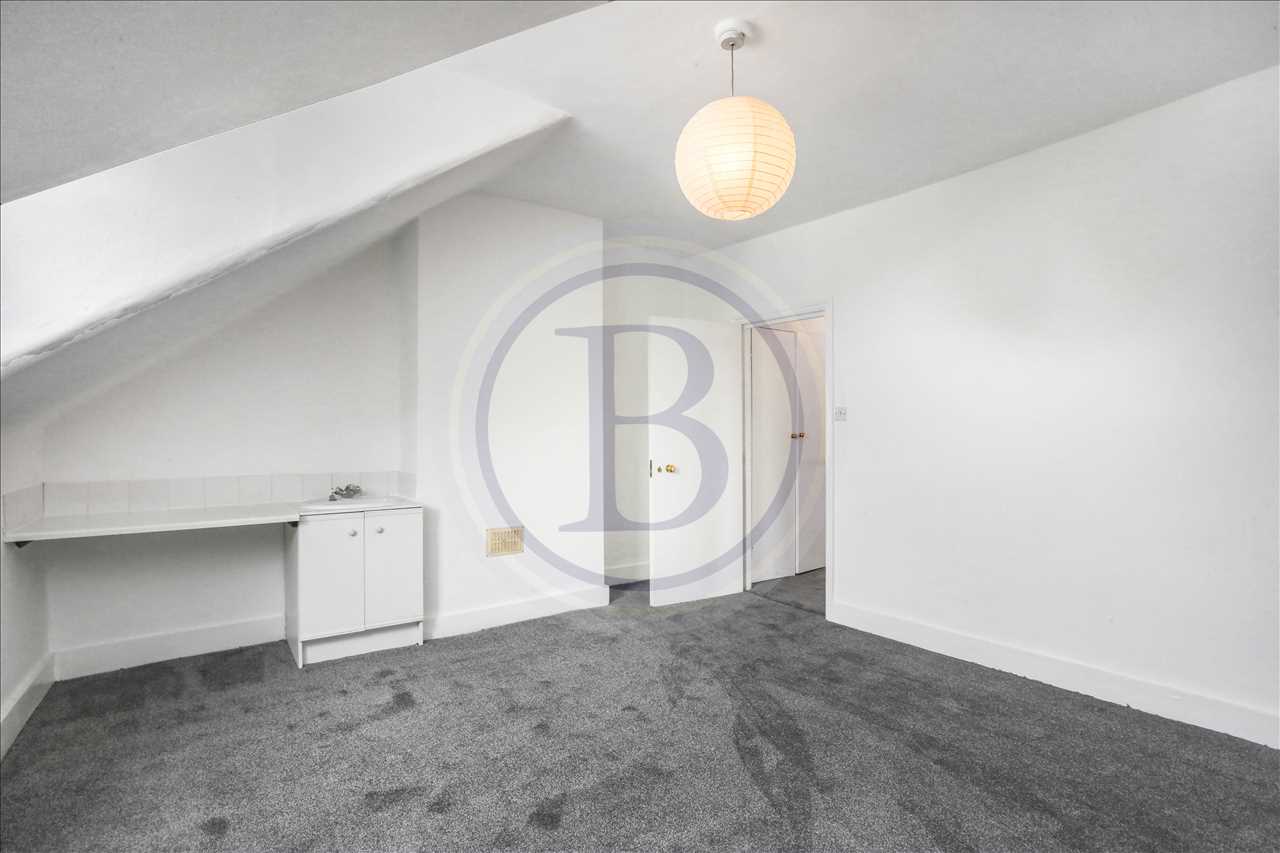 Flat Tufnell Park Road in Greater London