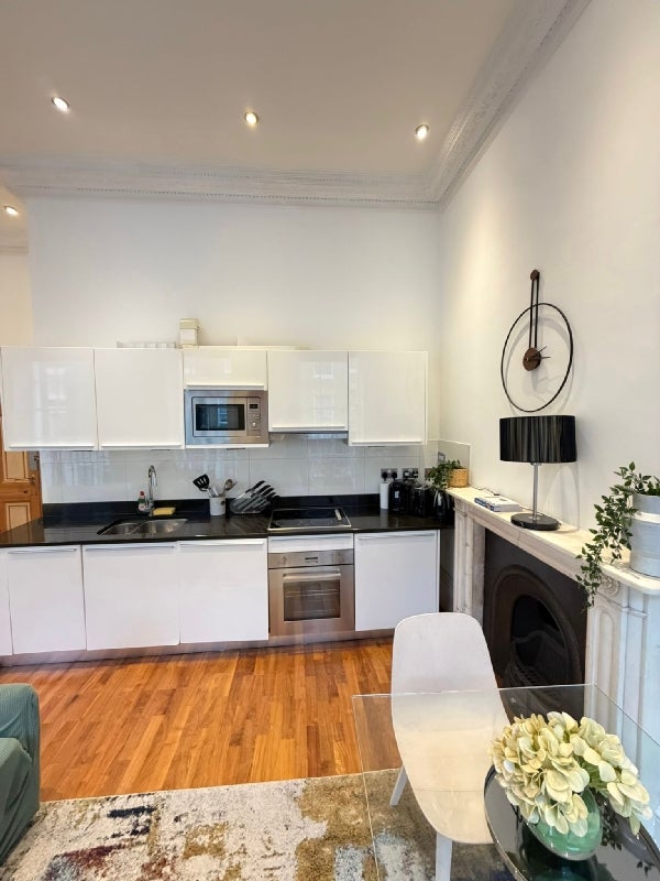 Flat Upper Berkeley Street in City of Westminster