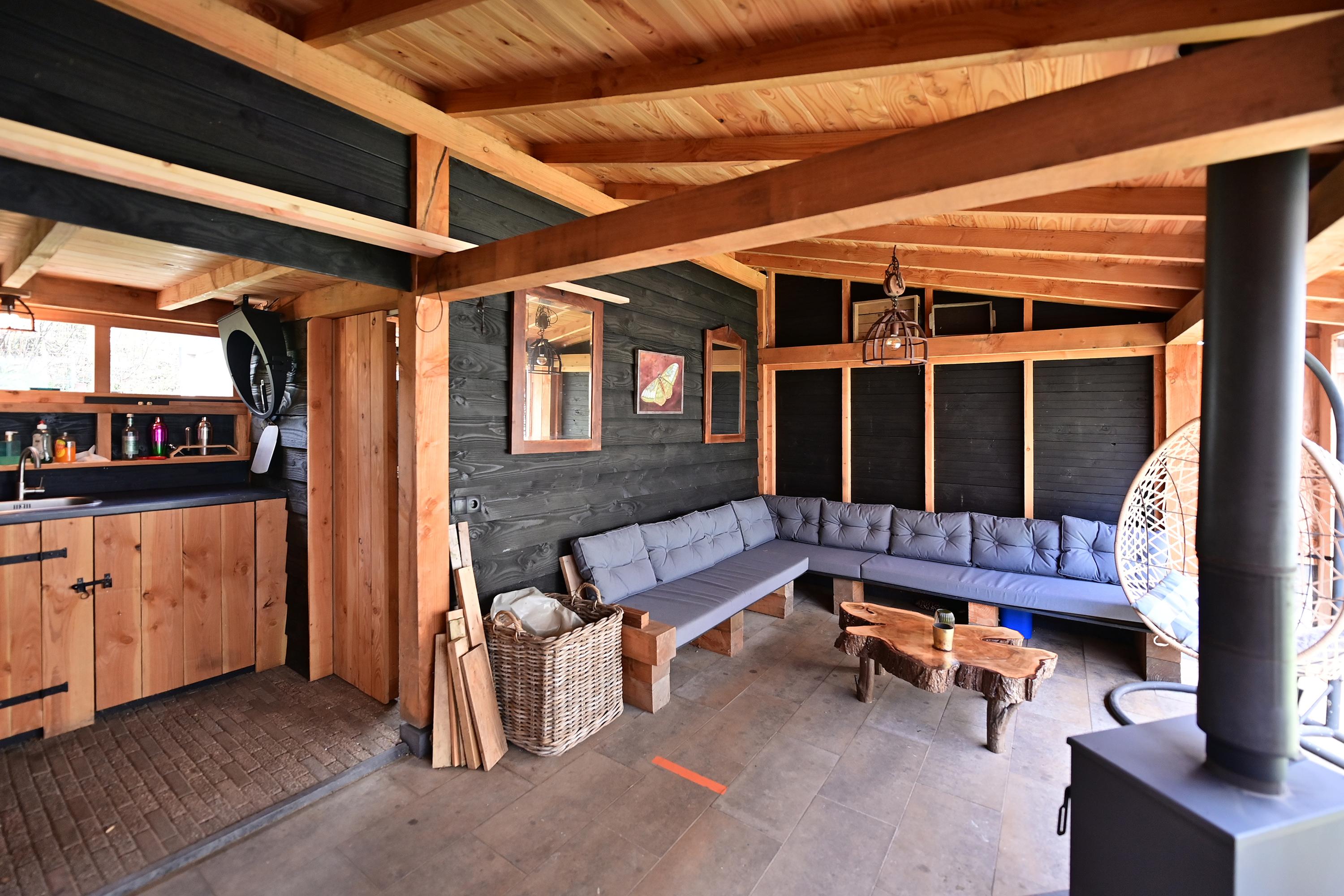 Tussenwoning te koop: Vloedwal 34, Huizen