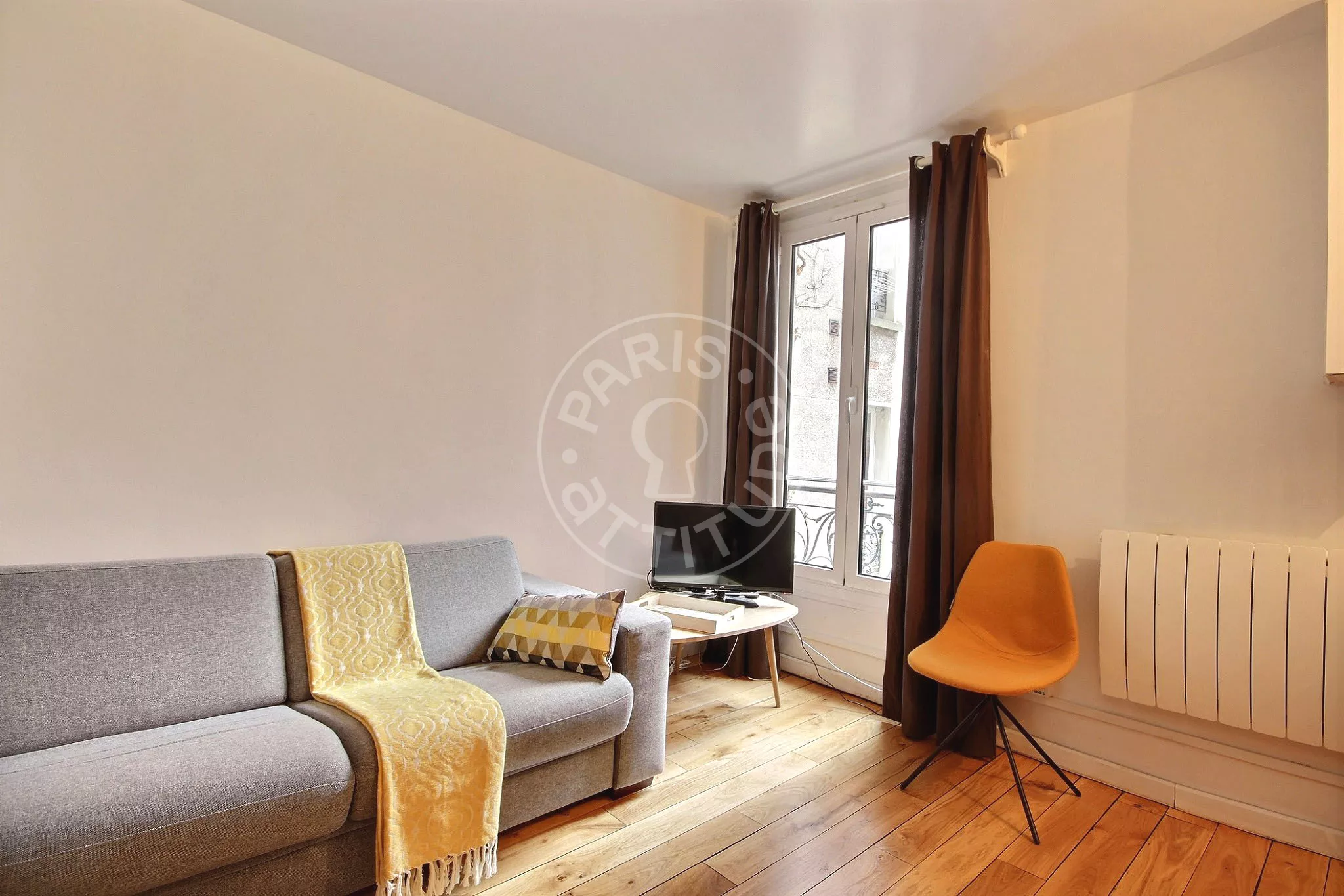 Flat Avenue Parmentier in Paris