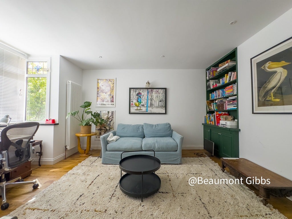 House Bassant Road in Greater London