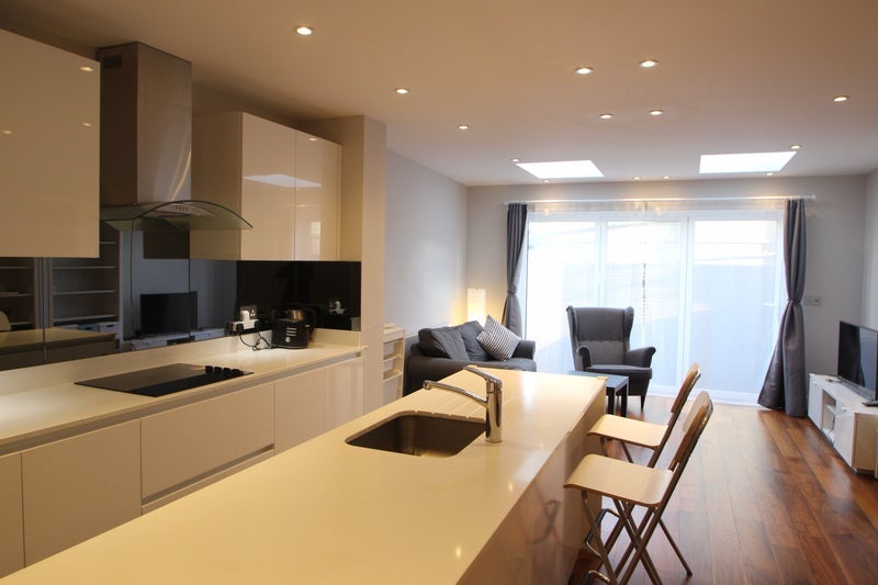 Room Waldegrave Road in Greater London
