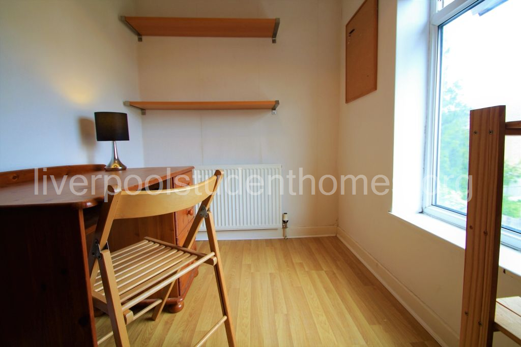 Room Shaw Street in Liverpool