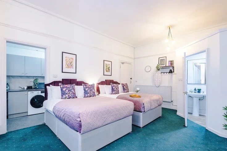 Flat Park Drive in Royal Leamington Spa