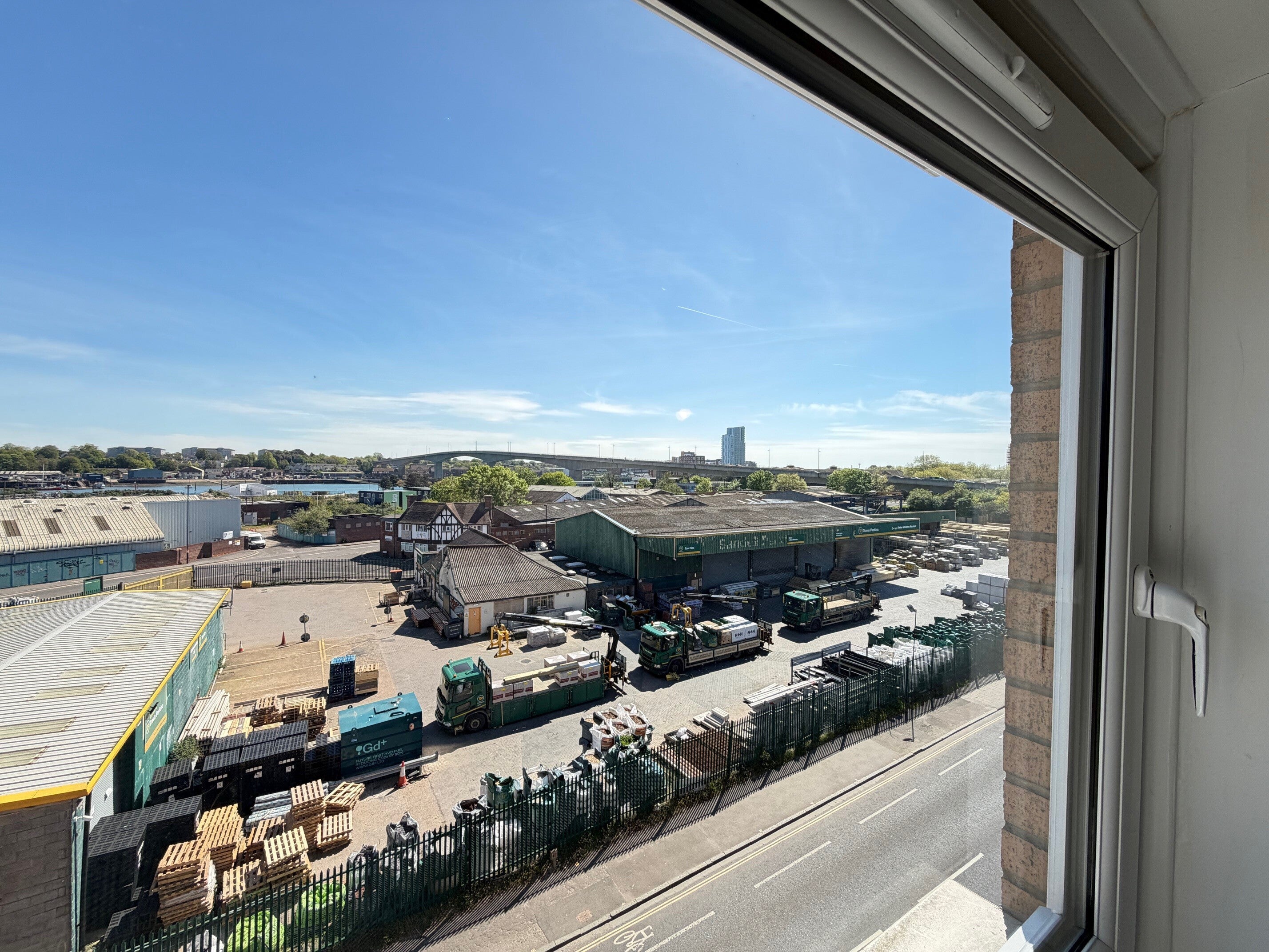 Flat Anglesea Terrace in Southampton