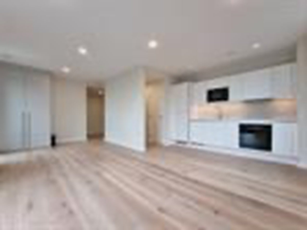 Flat Boston Road in Greater London