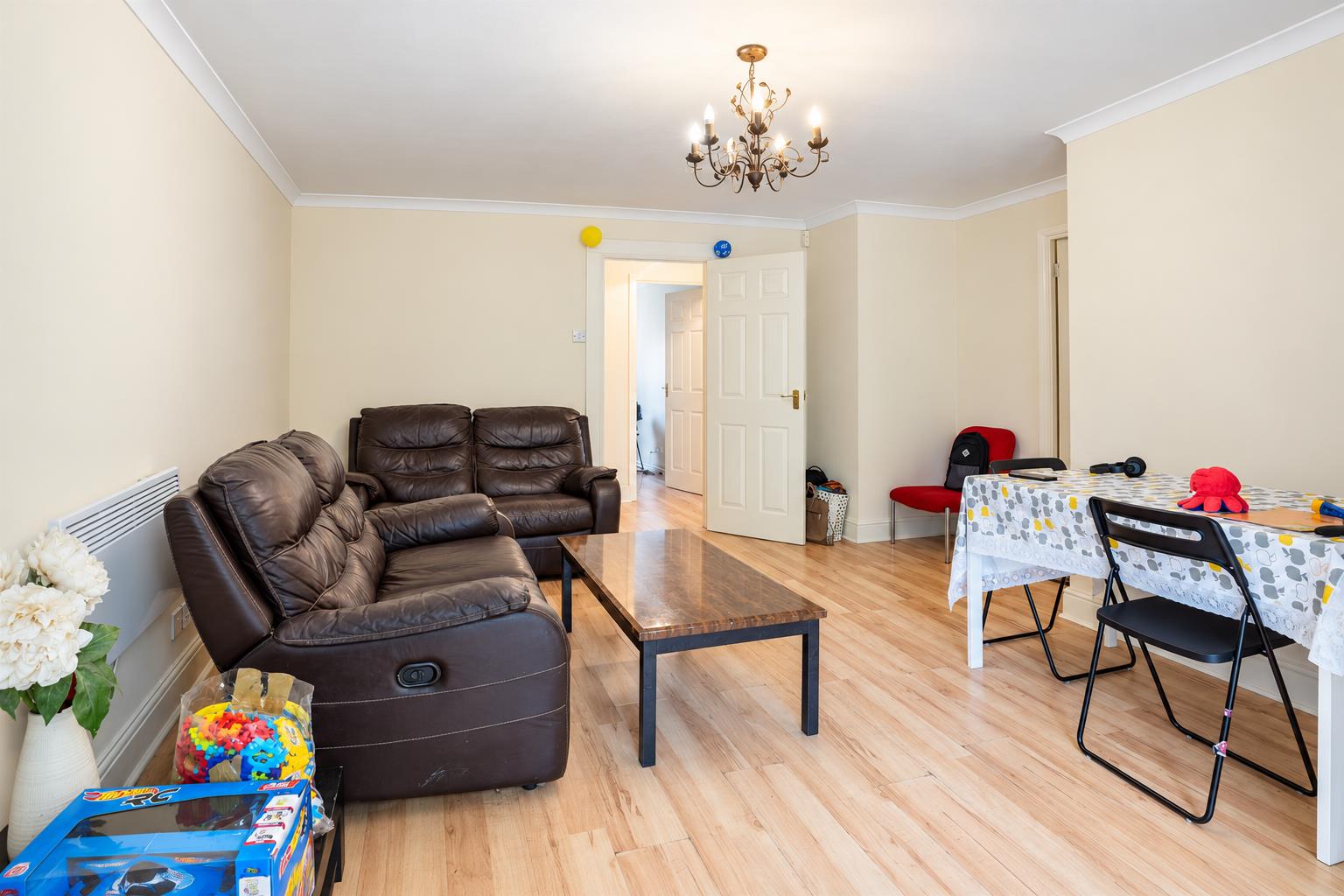 Flat Burket Close in London
