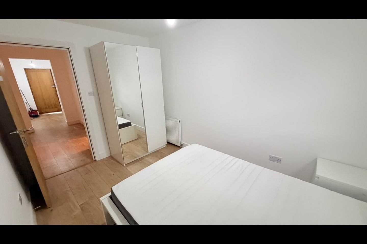 Flat Tawny Way in Greater London