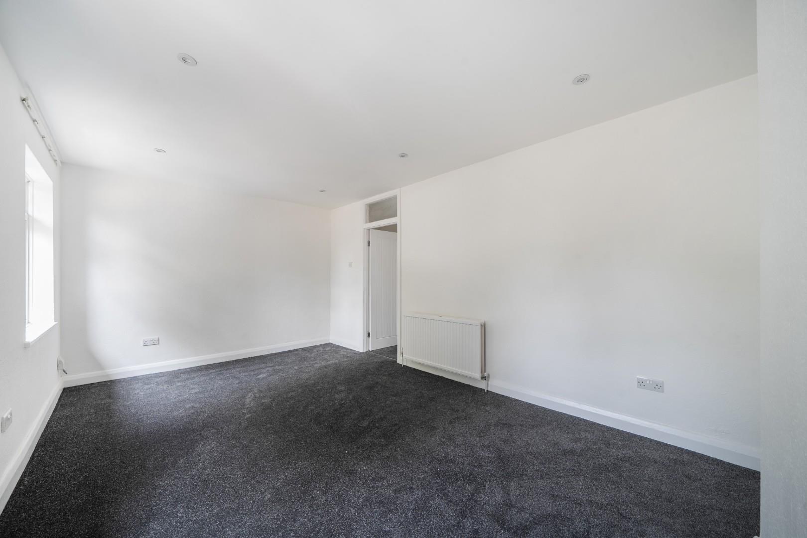 Flat Southborough Lane in Greater London