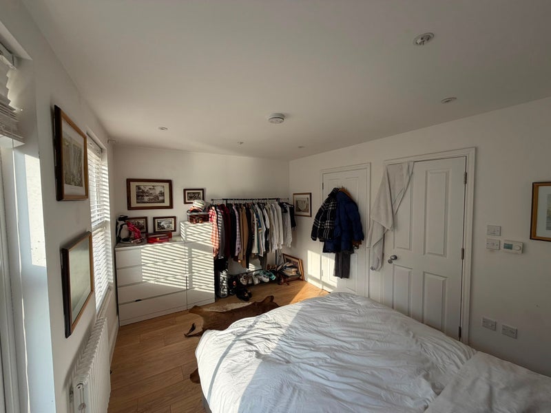 Room Rectory Grove in Greater London