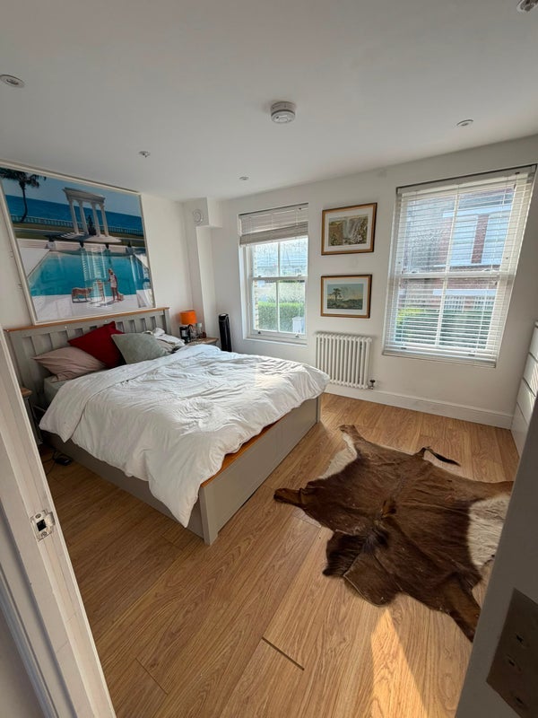 Room Rectory Grove in Greater London