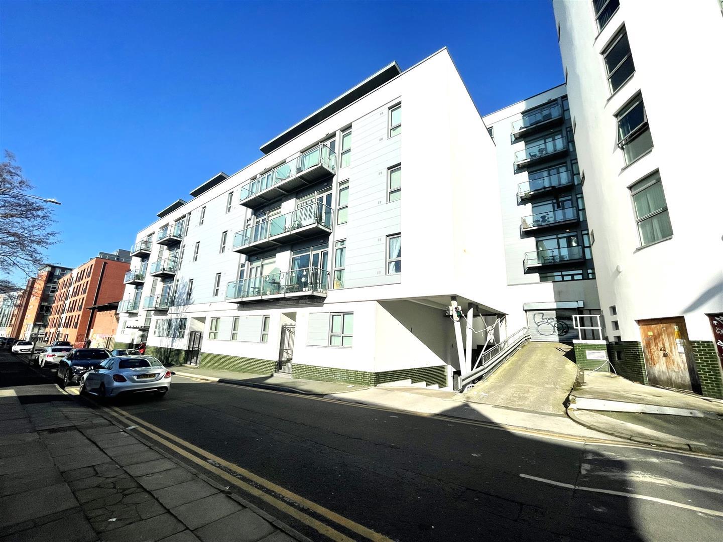 Flat Henry Street in Liverpool