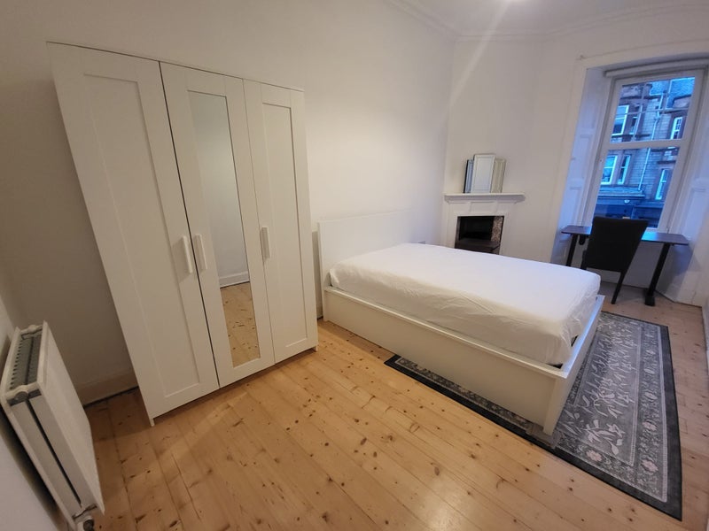 Room Queensferry Road in City of Edinburgh