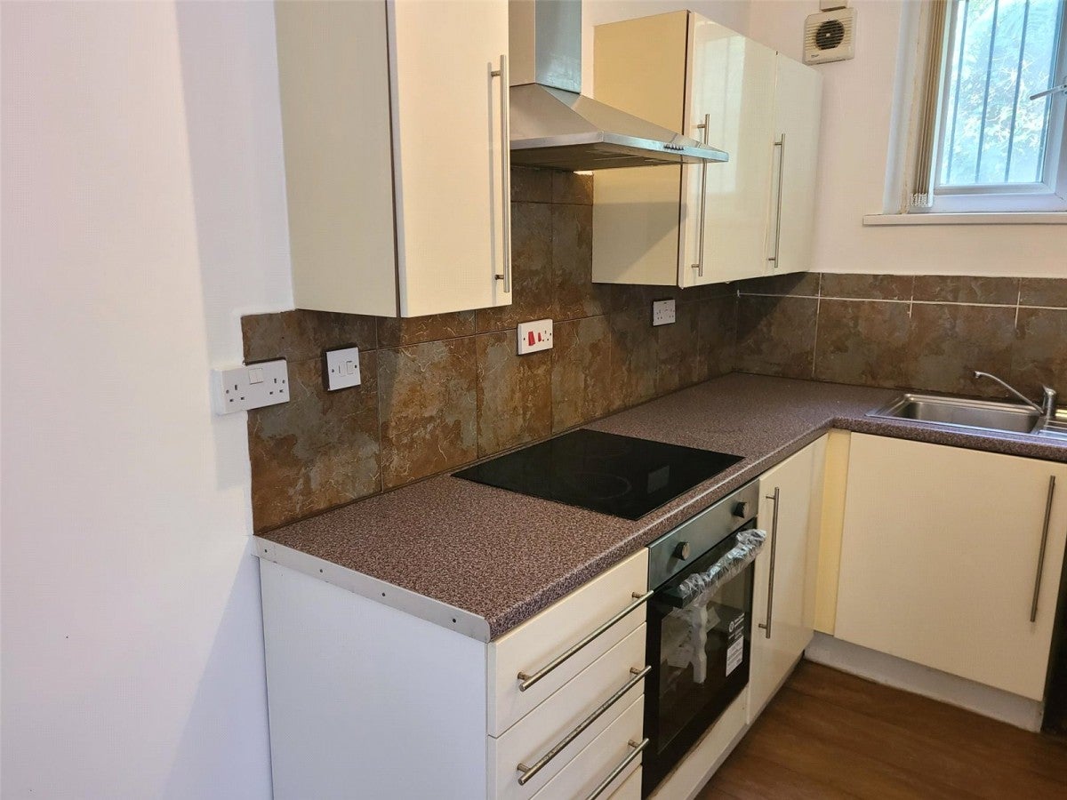 Flat Thornhill Road in Kirklees