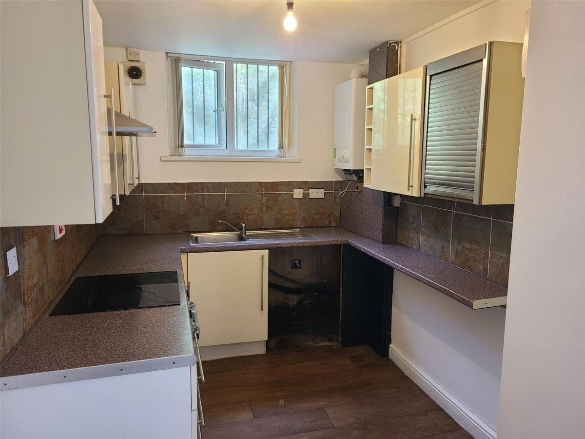Flat Thornhill Road in Kirklees