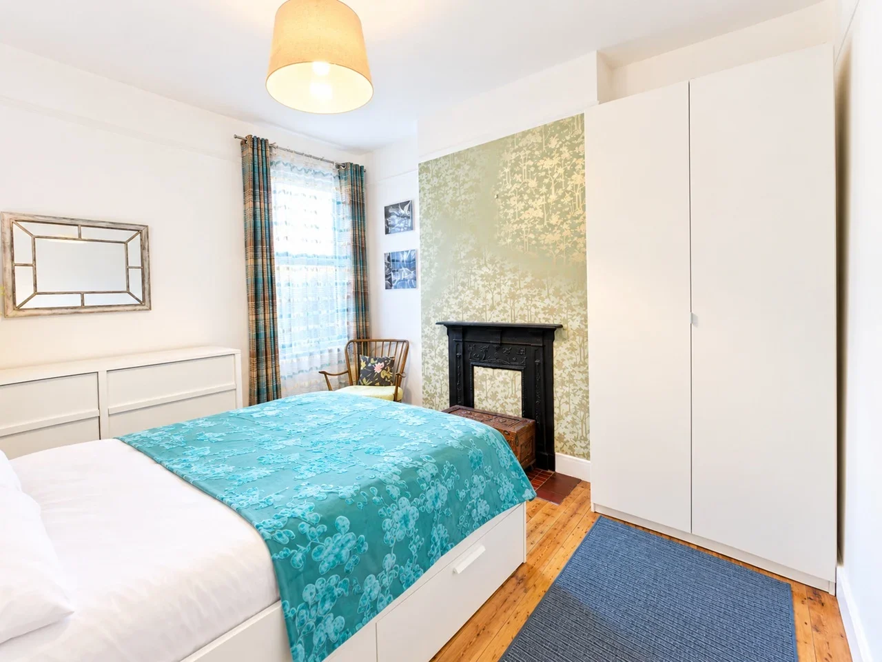 Room Fallsbrook Road in Greater London