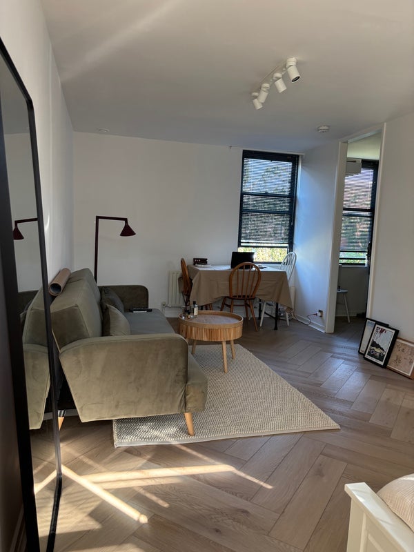 Flat Rampayne Street in City of Westminster