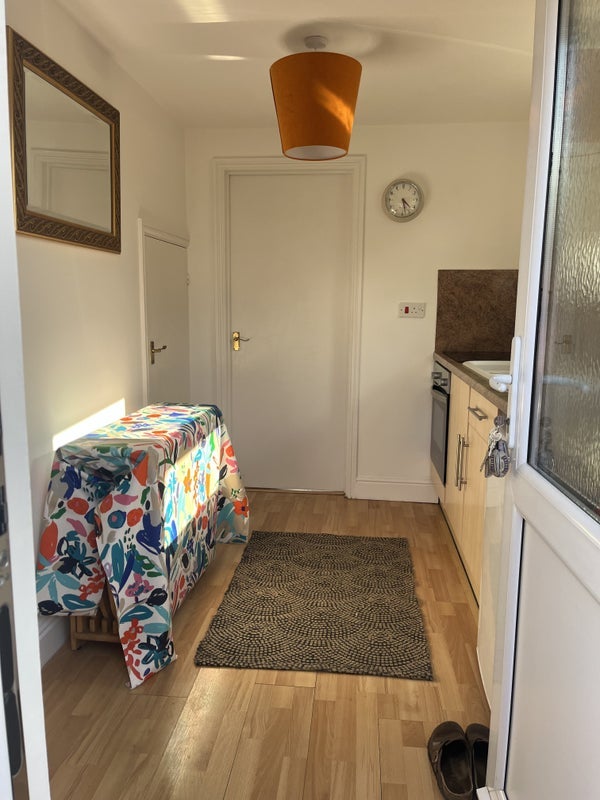 Room Moorhouse Lane in Bristol