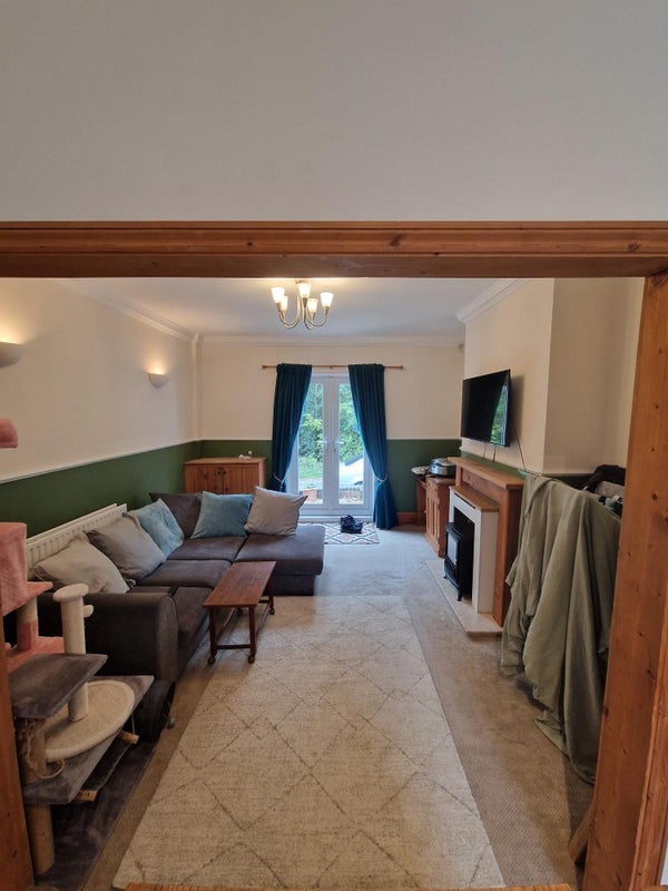 Room Coisley Road in Sheffield