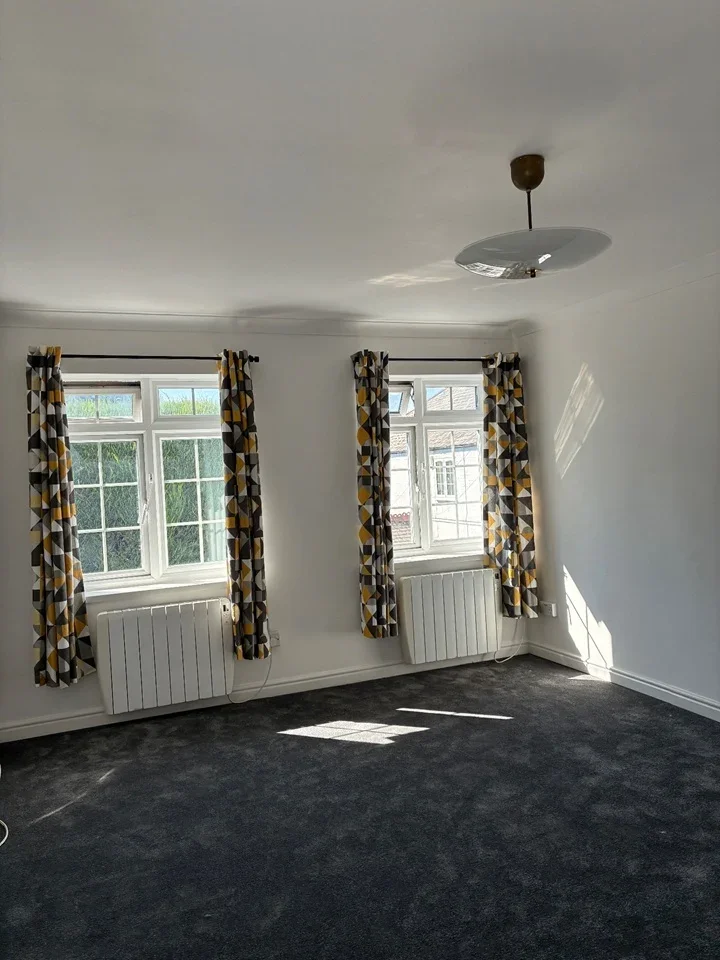 Flat Jaycroft in Greater London