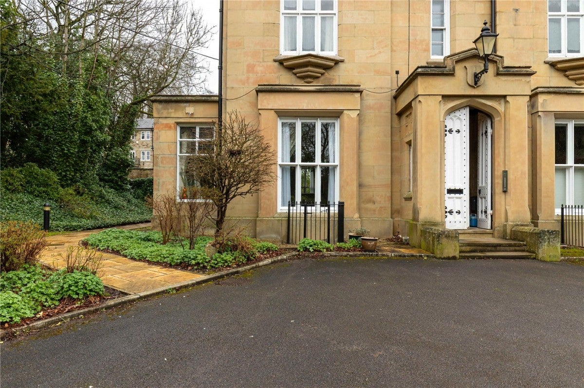Flat Rock Bank Rise in Bollington