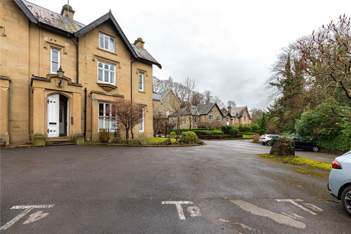 Flat Rock Bank Rise in Bollington