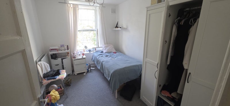 Room Nuttall Street in Greater London