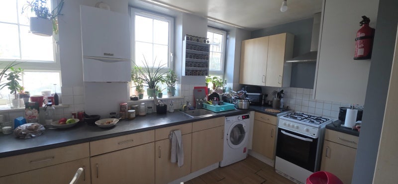 Room Nuttall Street in Greater London