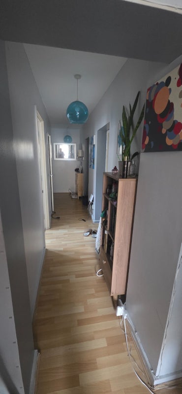 Room Nuttall Street in Greater London