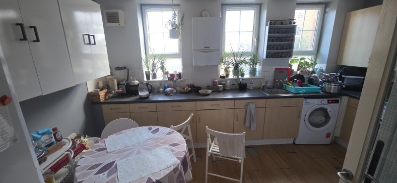 Room Nuttall Street in Greater London