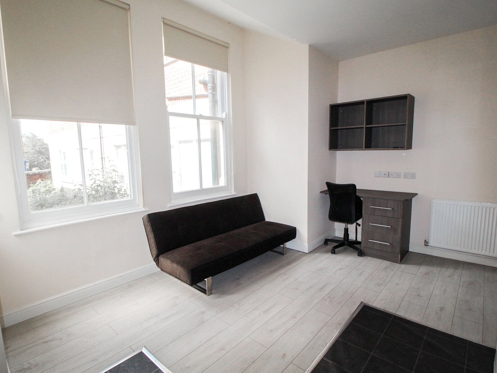 Flat Clarendon Road in Leeds